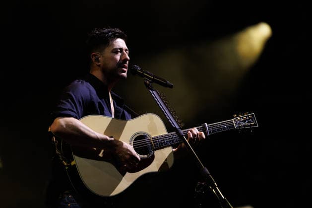 IPA86487499 - Marcus Mumford, a member of the band Mumford & Sons, performs as part of the Prizefighter Tour at Rock in Roma on July 7, 2026, at the Ippodromo delle Capannelle in Rome, Italy.  Copyright: xEmanuelaxVertolli LiveMediax xx 86487499