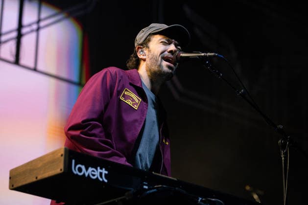 IPA86487396 - Ben Lovett, a member of the band Mumford &amp; Sons, performs as part of the Prizefighter Tour at Rock in Roma on July 7, 2026, at the Ippodromo delle Capannelle in Rome, Italy.  Copyright: xEmanuelaxVertolli LiveMediax xx 86487396