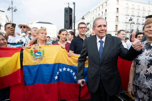 July 7, 2026, Madrid, Spain: The President-elect of Venezuela, Edmundo Gonzalez Urrutia, attends the tribute organised by the Community of Madrid following the earthquakes in Venezuela, at the Puerta del Sol. Madrid Spain  - ZUMAs197 20260707_aaa_s197_119 Copyright: xAtilanoxGarciax