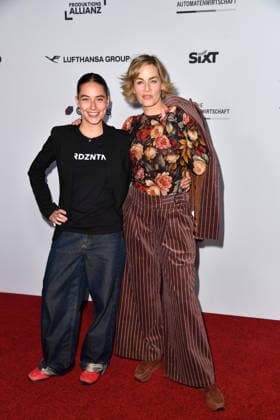 RECORD DATE NOT STATED FEST DER PRODUKTIONSALLIANZ - Berlin Gesine Cukrowski mit Tochter Lina Carlotta Helfrich beim FEST DER PRODUKTIONSALLIANZ der Allianz Deutscher Produzenten - Film & Fernsehen e.V. (Produktionsallianz) im Tipi am Kanzleramt in Berlin am 07.07.2026 *** PRODUCTION ALLIANCE CELEBRATION Berlin: Gesine Cukrowski with her daughter Lina Carlotta Helfrich at the PRODUCTION ALLIANCE CELEBRATION hosted by the Alliance of German Film and Television Producers (Allianz Deutscher Produzenten Film Fernsehen e. V.) at the Tipi am Kanzleramt in Berlin on July 7, 2026 Copyright: xEventpressxBerndtx