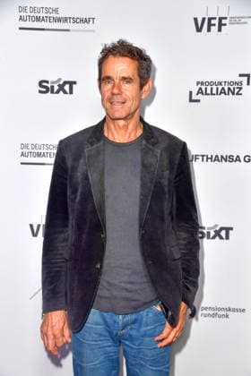 RECORD DATE NOT STATED FEST DER PRODUKTIONSALLIANZ - Berlin Tom Tykwer beim FEST DER PRODUKTIONSALLIANZ der Allianz Deutscher Produzenten - Film & Fernsehen e.V. (Produktionsallianz) im Tipi am Kanzleramt in Berlin am 07.07.2026 *** PRODUCTION ALLIANCE CELEBRATION Berlin: Tom Tykwer at the PRODUCTION ALLIANCE CELEBRATION hosted by the Alliance of German Film and Television Producers (Allianz Deutscher Produzenten Film Fernsehen e.V.) at the Tipi am Kanzleramt in Berlin on July 7, 2026 Copyright: xEventpressxBerndtx