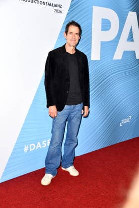 RECORD DATE NOT STATED FEST DER PRODUKTIONSALLIANZ - Berlin Tom Tykwer beim FEST DER PRODUKTIONSALLIANZ der Allianz Deutscher Produzenten - Film & Fernsehen e.V. (Produktionsallianz) im Tipi am Kanzleramt in Berlin am 07.07.2026 *** PRODUCTION ALLIANCE CELEBRATION Berlin: Tom Tykwer at the PRODUCTION ALLIANCE CELEBRATION hosted by the Alliance of German Film and Television Producers (Allianz Deutscher Produzenten Film Fernsehen e. V.) at the Tipi am Kanzleramt in Berlin on July 7, 2026 Copyright: xEventpressxBerndtx