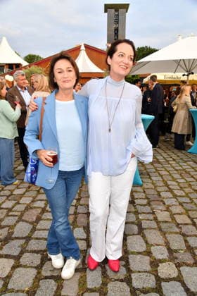 RECORD DATE NOT STATED FEST DER PRODUKTIONSALLIANZ - Berlin Sandra Maischberger und Natalia Woerner beim FEST DER PRODUKTIONSALLIANZ der Allianz Deutscher Produzenten - Film & Fernsehen e.V. (Produktionsallianz) im Tipi am Kanzleramt in Berlin am 07.07.2026 *** PRODUCTION ALLIANCE CELEBRATION Berlin: Sandra Maischberger and Natalia Woerner at the PRODUCTION ALLIANCE CELEBRATION hosted by the Alliance of German Film and Television Producers (Allianz Deutscher Produzenten Film Fernsehen e. V.) at the Tipi am Kanzleramt in Berlin on July 7, 2026 Copyright: xEventpressxBerndtx