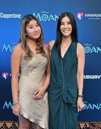 Disney™s ˜Moana™ World Premiere Jett Ling Song and Lisa Ling arriving to Disney™s ˜Moana™ World Premiere at Hollywood Bowl on July 07, 2026 in Hollywood, CA. Hollywood Hollywood Bowl California USA Copyright: xLISAxOConnor AFF-USA.comx