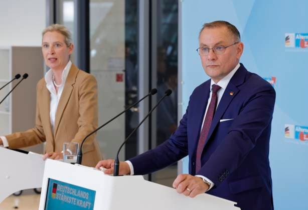 AfD-Chefin Alice Weidel , Tino Chrupalla, AfD, Deutschland, Berlin, Reichstag, AfD Pressekonferenz *** AfD Leader Alice Weidel, Tino Chrupalla, AfD, Germany, Berlin, Reichstag, AfD Press Conference