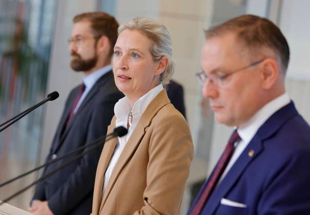 AfD-Chefin Alice Weidel , Tino Chrupalla, AfD, Deutschland, Berlin, Reichstag, AfD Pressekonferenz *** AfD Leader Alice Weidel, Tino Chrupalla, AfD, Germany, Berlin, Reichstag, AfD Press Conference