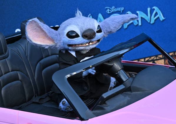 Disney™s ˜Moana™ World Premiere Stitch arriving to Disney™s ˜Moana™ World Premiere at Hollywood Bowl on July 07, 2026 in Hollywood, CA. Hollywood Hollywood Bowl California USA Copyright: xLISAxOConnor AFF-USA.comx