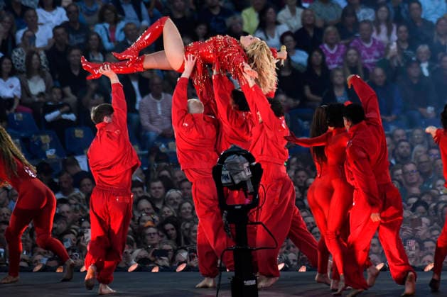 Helene Fischer live bei einem Konzert ihrer 360Â° Stadion Tour in der Heinz von Heiden Arena. Hannover, 07.07.2026 (Hinweis: Verwendung nur redaktionell in Bezug auf das Konzert bzw. die aktuelle Tour) *** Helene Fischer performing live at a concert on her 360° Stadium Tour at the Heinz von Heiden Arena in Hanover, July 7, 2026. Note: For editorial use only in connection with the concert or the current tour. Foto:xC.xNiehausx xFuturexImagex fischer_6738