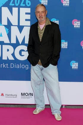 ABB EMMERICH- Roland Emmerich der deutsche Filmproduzent, Regisseur bekommt bei der Verleihung die Glaeserne Leinwand im Kino Cinemaxx in Hamburg am 07.07.2026 Hamburg Deutschland *** ABB EMMERICH Roland Emmerich, the German film producer and director, will receive the Glaeserne Leinwand award at the ceremony at the Cinemaxx movie theater in Hamburg on July 7, 2026, in Hamburg, Germany.