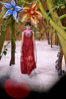 PFW - Chanel Runway A model walks the runway during the Chanel Haute Couture Fall Winter 2026 2027 show as part of Paris Fashion Week on July 07, 2026 in Paris, France. Photo by Franck Castel ABACAPRESS.COM Paris France  Copyright: xCastelxFranck ABACAx