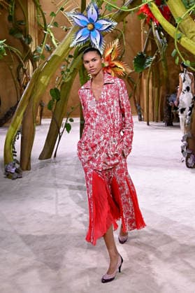 PFW - Chanel Runway A model walks the runway during the Chanel Haute Couture Fall Winter 2026 2027 show as part of Paris Fashion Week on July 07, 2026 in Paris, France. Photo by Franck Castel ABACAPRESS.COM Paris France  Copyright: xCastelxFranck ABACAx