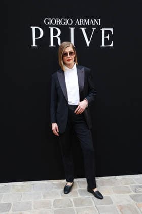 Rosamund Pike at the Giorgio Armani Privé Fall Winter 2026–2027 Haute Couture Collection fashion show during Paris Fashion Week, July 7, 2026 Celebrities at the Giorgio Armani Privé Fall Winter 2026–2027 Haute Couture Collection fashion show during Paris Fashion Week, July 7, 2026, Paris, France  Copyright: xFlorianxLaviellex xBestimagexFlorianxLaviellex xBestimagex