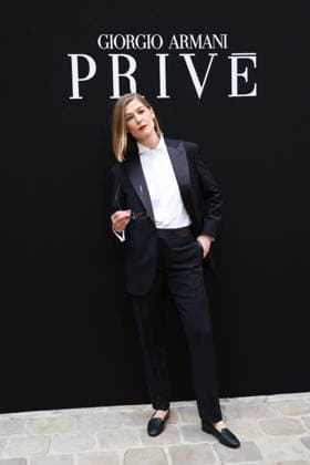 Rosamund Pike at the Giorgio Armani Privé Fall Winter 2026–2027 Haute Couture Collection fashion show during Paris Fashion Week, July 7, 2026 Celebrities at the Giorgio Armani Privé Fall Winter 2026–2027 Haute Couture Collection fashion show during Paris Fashion Week, July 7, 2026, Paris, France  Copyright: xFlorianxLaviellex xBestimagexFlorianxLaviellex xBestimagex