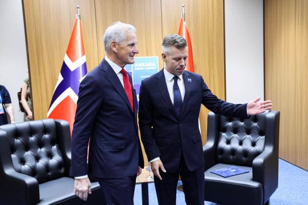 Nato-toppmotet i Ankara 2026 Ankara, Tyrkia 20260708. Norges statsminister Jonas Gahr Store sammen med Ungerns statsminister PÃ ter Magyar under Nato-toppmotet i Ankara onsdag. Foto: Geir Olsen NTB Ankara Tyrkia q3nMFjNLBn8 EDITORIAL USE ONLY Ref:_POLq3nMFjNLBn8.jpg *** NATO Summit in Ankara 2026 Ankara, Turkey 20260708 Norwegian Prime Minister Jonas Gahr Store with Hungarian Prime Minister Péter Magyar during the NATO summit in Ankara on Wednesday. Photo: Geir Olsen, NTB, Ankara, Turkey q3nMFjNLBn8 EDITORIAL USE ONLY Ref POLq3nMFjNLBn8 jpg  Copyright: xGeirxOlsenx xNTBx