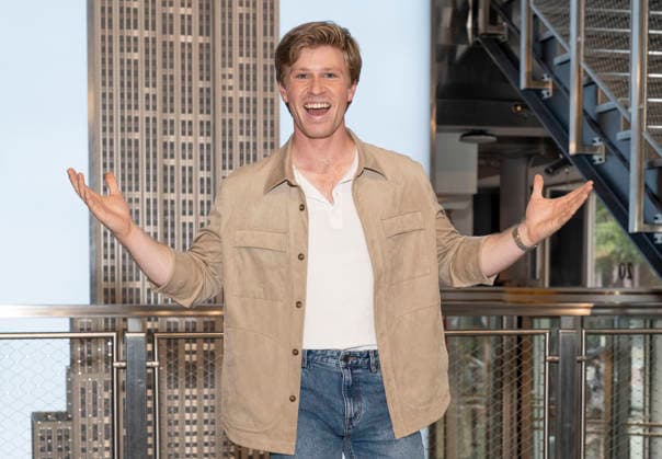 July 7, 2026, New York, New York, USA: ROBERT IRWIN visits the Empire State Building in New York to celebrate the upcoming premiere of Dancing with the Stars The Next Pro on ABC. 7 July 2026 New York USA - ZUMAa265 20260707_zep_a265_007 Copyright: xEricxAcquayex