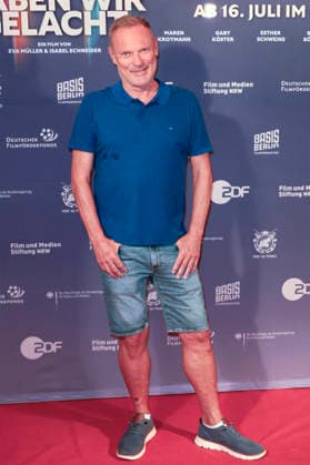 Klaus Nierhoff bei der Premiere des Dokumentarfilms Was haben wir gelacht im Filmpalast. Köln, 07.07.2026 *** Klaus Nierhoff at the premiere of the documentary *Was haben wir gelacht* at the Filmpalast in Cologne, July 7, 2026 Foto:xR.xSchmiegeltx xFuturexImagex gelacht_6618