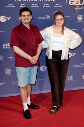Miguel Robitzky und Carolin Worbs bei der Premiere des Dokumentarfilms Was haben wir gelacht im Filmpalast. Köln, 07.07.2026 *** Miguel Robitzky and Carolin Worbs at the premiere of the documentary *Was haben wir gelacht* at the Filmpalast in Cologne, July 7, 2026 Foto:xR.xSchmiegeltx xFuturexImagex gelacht_6623