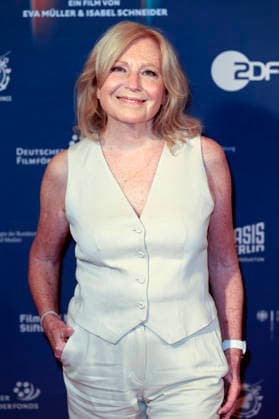 Maren Kroymann bei der Premiere des Dokumentarfilms Was haben wir gelacht im Filmpalast. Köln, 07.07.2026 *** Maren Kroymann at the premiere of the documentary *Was haben wir gelacht* at the Filmpalast in Cologne, July 7, 2026 Foto:xR.xSchmiegeltx xFuturexImagex gelacht_6663