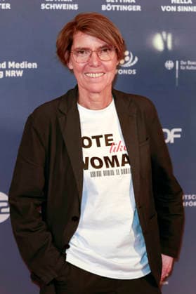 Bettina Böttinger bei der Premiere des Dokumentarfilms Was haben wir gelacht im Filmpalast. Köln, 07.07.2026 *** Bettina Böttinger at the premiere of the documentary *Was haben wir gelacht* at the Filmpalast in Cologne, July 7, 2026 Foto:xR.xSchmiegeltx xFuturexImagex gelacht_6668