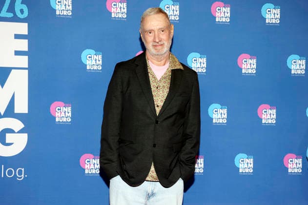Roland Emmerich bei der Verleihung der Gläsernen Leinwand an Roland Emmerich im Rahmen der CineHamburg 2026 im Cinemaxx Dammtor. Hamburg, 07.07.2026 *** Roland Emmerich at the presentation of the Gläsernes Leinwand award to Roland Emmerich as part of CineHamburg 2026 at Cinemaxx Dammtor in Hamburg, July 7, 2026 Foto:xgbrcix xFuturexImagex emmerich_6704