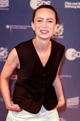 Bianca Hauda bei der Premiere des Dokumentarfilms Was haben wir gelacht im Filmpalast. Köln, 07.07.2026 *** Bianca Hauda at the premiere of the documentary *Was haben wir gelacht* at the Filmpalast in Cologne, July 7, 2026 Foto:xR.xSchmiegeltx xFuturexImagex gelacht_6605