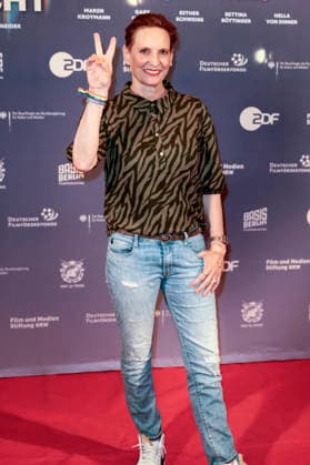 Okka Gundel bei der Premiere des Dokumentarfilms Was haben wir gelacht im Filmpalast. Köln, 07.07.2026 *** Okka Gundel at the premiere of the documentary *Was haben wir gelacht* at the Filmpalast in Cologne, July 7, 2026 Foto:xR.xSchmiegeltx xFuturexImagex gelacht_6613