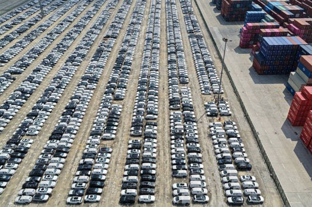 Nanjing Port Exported Vehicles Exported vehicles parked at Nanjing Port in Nanjing City, Jiangsu Province, China on July 8, 2026. Nanjing Jiangsu China  Copyright: xCFOTOx i1783528583610