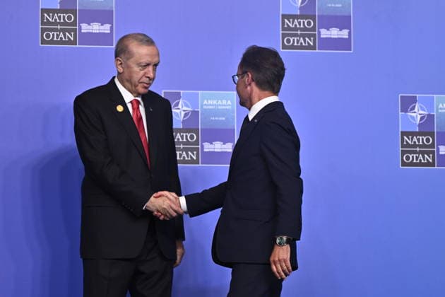 ANKARA, TURKIET 20260708 Turkiets president Recep Tayyip ErdoÄüan coh Sveriges statsminister Ulf Kristersson (M) i samband med gruppfotot under Nato-toppmötet i Ankara, Turkiet. ANKARA TURKIET x10430x *** ANKARA, TURKEY 20260708 Turkish President Recep Tayyip Erdogan and Swedish Prime Minister Ulf Kristersson (M) during a group photo at the NATO summit in Ankara, Turkey ANKARA TURKEY x10430x  Copyright: xChristinexOlsson TTx NATO-TOPPMÖTE ANKARA 2026 33FtewK3deY