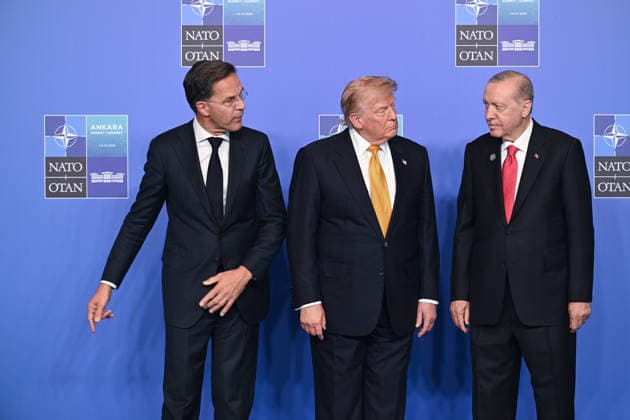 36th NATO Summit in Ankara ANKARA, TURKIYE - JULY 8: Turkish President Recep Tayyip Erdogan (R) and NATO Secretary General Mark Rutte (L) welcome U.S. President Donald Trump (C) ahead of the North Atlantic Council meeting held as part of the 36th NATO Heads of State and Government Summit at the Presidential Complex in Ankara, Turkiye, on July 8, 2026. Binnur Ege Gurun Kocak Anadolu Ankara Turkey. Editorial use only. Please get in touch for any other usage.  Copyright: x2026xAnadoluxBinnurxEgexGurunxKocakx