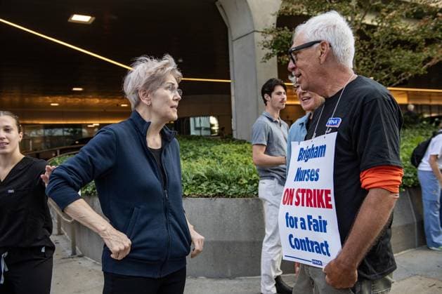 Nurses strike at Brigham and Women s Hospital in Boston BOSTON, UNITED STATES - JULY 8:US Senator Elizabeth Warren greets Nursing staff from Brigham and Women s Hospital as they demonstrate in front of Brigham Hospital as they picket and strike in Boston, Massachusetts, United States on July 8, 2026. 4000 nurses are on strike as they try to negotiate a new contract with the hospital. Joseph Prezioso Anadolu Boston United States. Editorial use only. Please get in touch for any other usage.  Copyright: x2026xAnadoluxJosephxPreziosox