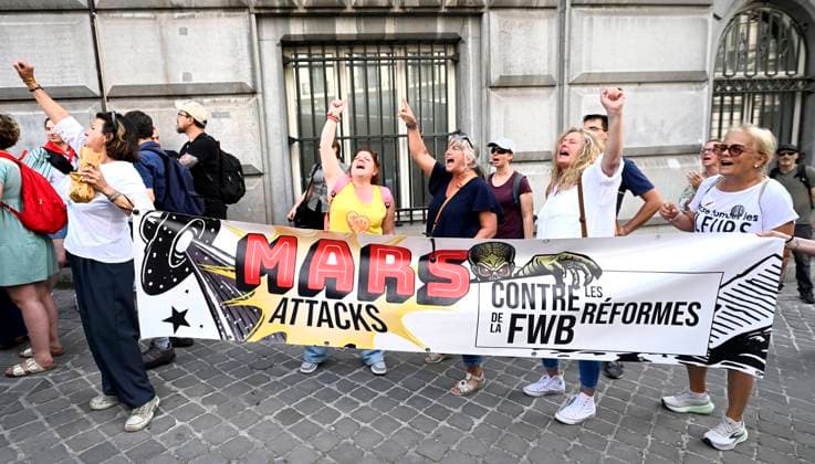 Protest organised by the Mars Attacks collective 08 07 2026 BRUSSELS, BELGIUM - JULY 08 : Protest organised by the Mars Attacks collective (Plenary session of the Parliament of the Wallonia-Brussels Federation) on July 8, 2026 in Brussels, Belgium, 08 07 2026 Brussels Belgium  Copyright: xDidierxLebrunx
