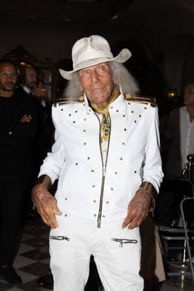 James Goldstein in the front row at the Franck Sorbier Haute Couture Fall Winter 2026–2027 show during Paris Fashion Week (PFW) at the Hôtel Regina Louvre in Paris, France, on July 8, 2026. Tiphaine Lebely, Bestimage. Front row at the Franck Sorbier Haute Couture Fall Winter 2026–2027 show during Paris Fashion Week (PFW) at the Hôtel Regina Louvre in Paris, France.  Copyright: xTiphainexLebelyx xBestimagexTiphainexLebelyx xBestimagex