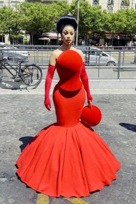 Cardi B arrives at the Robert Wun Haute Couture Fall Winter 2026–2027 show during Paris Fashion Week (PFW) in Paris, France, on July 8, 2026 Gedeon Taieb Bestimage Cardi B arrives at the Robert Wun Haute Couture Fall Winter 2026–2027 show during Paris Fashion Week (PFW) in Paris, France, on July 8, 2026 Paris, France Copyright: xGedeonxTaiebx xBestimagexGedeonxTaiebx xBestimagex