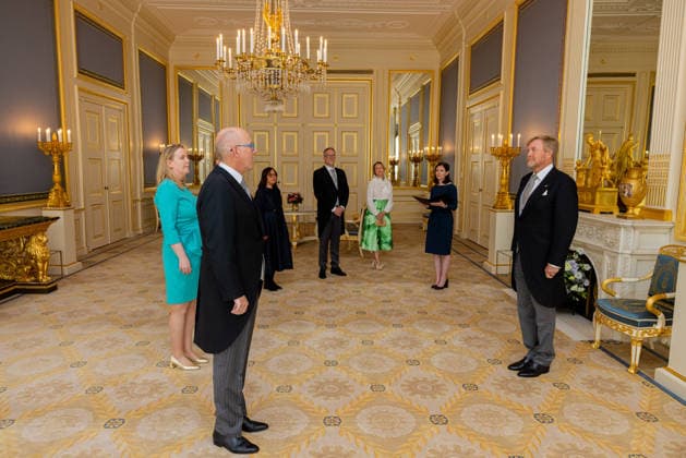 08-07-2026 Palace King Willem-Alexander during a meeting with Ambassador drs. G.M. Landheer (PV OESO), Hare Excellentie drs. E.H.T. van Eerten (Chisinau), Zijne Excellentie drs. R.F.N.W. Wols (Manilla), Zijne Excellentie mr. R.J.P. Pronk (Bagdad), Hare Excellentie drs. A.J. Ter Hoeve-van Heek (Valletta), Hare Excellentie drs. M.M. Monster (Tirana), Zijne Excellentie drs. J.T.M. Akerboom (Accra), Hare Excellentie drs. J.D. Nienhuis (Wellington), Zijne Excellentie drs. R.P.M. Martin (Lissabon), Hare Excellentie mr. dr. M.J. Busstra (Paramaribo) en Hare Excellentie drs. A.P. Diepenbroek (Kopenhagen). Â  Copyright: xPPEx