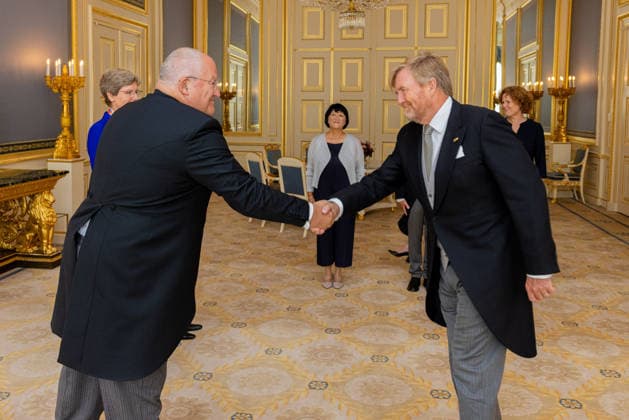 08-07-2026 Palace King Willem-Alexander during a meeting with Ambassador drs. G.M. Landheer (PV OESO), Hare Excellentie drs. E.H.T. van Eerten (Chisinau), Zijne Excellentie drs. R.F.N.W. Wols (Manilla), Zijne Excellentie mr. R.J.P. Pronk (Bagdad), Hare Excellentie drs. A.J. Ter Hoeve-van Heek (Valletta), Hare Excellentie drs. M.M. Monster (Tirana), Zijne Excellentie drs. J.T.M. Akerboom (Accra), Hare Excellentie drs. J.D. Nienhuis (Wellington), Zijne Excellentie drs. R.P.M. Martin (Lissabon), Hare Excellentie mr. dr. M.J. Busstra (Paramaribo) en Hare Excellentie drs. A.P. Diepenbroek (Kopenhagen). Â  Copyright: xPPEx