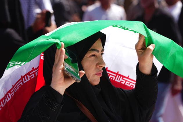Farewell ceremony for Iran s former leader Khamenei in Karbala KARBALA, IRAQ - JULY 08: Thousands of people carrying posters of Iran s former Supreme Leader Ali Khamenei and flags gather near the Imam Hussein Shrine in Karbala, Iraq, to attend the farewell ceremony for Khamenei, who was killed in the U.S.-Israeli attacks, on July 8, 2026. Murtadha Al-Sudani Anadolu Karbala Iraq. Editorial use only. Please get in touch for any other usage.  Copyright: x2026xAnadoluxMurtadhaxAl-Sudanix
