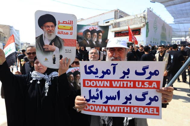 Farewell ceremony for Iran s former leader Khamenei in Karbala KARBALA, IRAQ - JULY 08: Thousands of people carrying posters of Iran s former Supreme Leader Ali Khamenei and flags gather near the Imam Hussein Shrine in Karbala, Iraq, to attend the farewell ceremony for Khamenei, who was killed in the U.S.-Israeli attacks, on July 8, 2026. Murtadha Al-Sudani Anadolu Karbala Iraq. Editorial use only. Please get in touch for any other usage.  Copyright: x2026xAnadoluxMurtadhaxAl-Sudanix