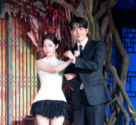 Roh Yoon-Seo and Nam Joo-Hyuk, July 8, 2026 : Cast members Roh Yoon-Seo and Nam Joo-Hyuk (R) at a press conference for the upcoming Netflix original series The East Palace in Seoul, South Korea. The action-packed eight-episode period drama follows a man with the unique ability to cross over into the spirit realm and a court lady harboring a mysterious past. Summoned by the king, the duo is tasked with untangling dangerous histories to uncover a secret buried in the very heart of the palace. The series will be released on July 17.  aflo_337318544