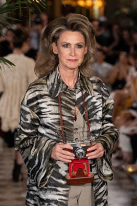 PFW - Franck Sorbier Runway A model walks the runway during the Franck Sorbier Haute Couture Fall Winter 2026 2027 show as part of Paris Fashion Week in Paris, France on July 08, 2026. Photo by Laurent Zabulon ABACAPRESS.COM  Copyright: xZabulonxLaurent ABACAx