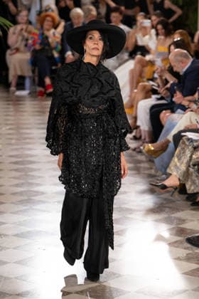 PFW - Franck Sorbier Runway A model walks the runway during the Franck Sorbier Haute Couture Fall Winter 2026 2027 show as part of Paris Fashion Week in Paris, France on July 08, 2026. Photo by Laurent Zabulon ABACAPRESS.COM  Copyright: xZabulonxLaurent ABACAx