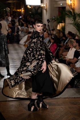 PFW - Franck Sorbier Runway A model walks the runway during the Franck Sorbier Haute Couture Fall Winter 2026 2027 show as part of Paris Fashion Week in Paris, France on July 08, 2026. Photo by Laurent Zabulon ABACAPRESS.COM  Copyright: xZabulonxLaurent ABACAx