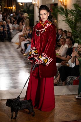 PFW - Franck Sorbier Runway A model walks the runway during the Franck Sorbier Haute Couture Fall Winter 2026 2027 show as part of Paris Fashion Week in Paris, France on July 08, 2026. Photo by Laurent Zabulon ABACAPRESS.COM  Copyright: xZabulonxLaurent ABACAx