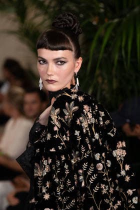 PFW - Franck Sorbier Runway A model walks the runway during the Franck Sorbier Haute Couture Fall Winter 2026 2027 show as part of Paris Fashion Week in Paris, France on July 08, 2026. Photo by Laurent Zabulon ABACAPRESS.COM  Copyright: xZabulonxLaurent ABACAx