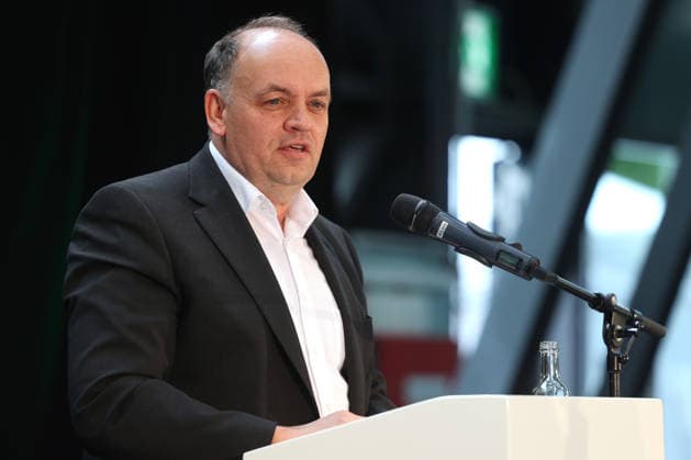 Firma Achenbach Buschhuetten (Buschhütten), Campus Buschhuetten (Buschhütten) Impulsforum. Staatssekretaer (Staatssekretär) im Ministerium für Umwelt, Naturschutz und Verkehr des Landes Nordrhein-Westfalen Viktor Haase Impulsforum am 08.07.2026 in Kreuztal Deutschland. *** Achenbach Buschhuetten Buschhütten Company, Buschhuetten Buschhütten Campus, Keynote Forum, Viktor Haase, State Secretary at the Ministry of the Environment, Nature Conservation, and Transportation of the State of North Rhine-Westphalia, Keynote Forum on July 8, 2026, in Kreuztal, Germany