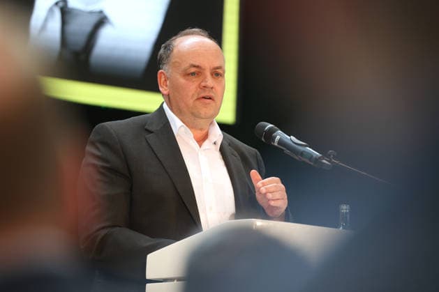 Firma Achenbach Buschhuetten (Buschhütten), Campus Buschhuetten (Buschhütten) Impulsforum. Staatssekretaer (Staatssekretär) im Ministerium für Umwelt, Naturschutz und Verkehr des Landes Nordrhein-Westfalen Viktor Haase Impulsforum am 08.07.2026 in Kreuztal Deutschland. *** Achenbach Buschhuetten Buschhütten Company, Buschhuetten Buschhütten Campus, Keynote Forum, Viktor Haase, State Secretary at the Ministry of the Environment, Nature Conservation, and Transportation of the State of North Rhine-Westphalia, Keynote Forum on July 8, 2026, in Kreuztal, Germany