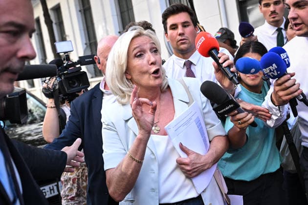 Far Right Rassemblement National Party Meeting in Paris French far-right leader Marine Le Pen leaves after a national council for French far right Rassemblement National Party at its headquarters in on July 8, 2026. Photo by Firas Abdullah ABACAPRESS.COM Paris Ile-de-France France  Copyright: xAbdullahxFiras ABACAx