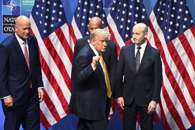 ANKARA, TURKIET 20260708 USA:s president Donald Trump talar. Bakom honom USA:s NATO-ambassadör Matthew Whitaker, USA:s ambassadör i Turkiet Tom Barrack och Vita husets vice stabschef Stephen Miller under Nato-toppmötet i Ankara, Turkiet. ANKARA TURKIET x10430x *** ANKARA, TURKEY 20260708 U.S. President Donald Trump speaks. Behind him are U.S. Ambassador to NATO Matthew Whitaker, U.S. Ambassador to Turkey Tom Barrack, and White House Deputy Chief of Staff Stephen Miller during the NATO summit in Ankara, Turkey ANKARA TURKEY x10430x  Copyright: xChristinexOlsson TTx NATO-TOPPMÖTE ANKARA 2026 AD6U1fr5Pd0