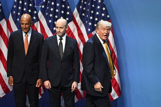 ANKARA, TURKIET 20260708 USA:s president Donald Trump talar. Bakom honom USA:s ambassadör i Turkiet Tom Barrack och Vita husets vice stabschef Stephen Miller under Nato-toppmötet i Ankara, Turkiet. ANKARA TURKIET x10430x *** ANKARA, TURKEY 20260708 U.S. President Donald Trump speaks. Behind him are U.S. Ambassador to Turkey Tom Barrack and White House Deputy Chief of Staff Stephen Miller during the NATO summit in Ankara, Turkey. ANKARA, TURKEY x10430x  Copyright: xChristinexOlsson TTx NATO-TOPPMÖTE ANKARA 2026 GGKR0b6j518