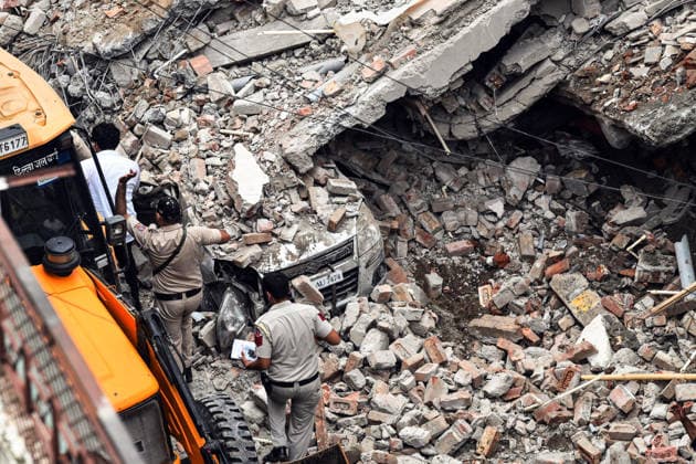 Rescue and relief operations underway after a building collapsed at the Rohini Sector 16 area New Delhi, Jul 08 (ANI): Rescue and relief operations underway after a building collapsed at the Rohini Sector 16 area, in New Delhi on Wednesday. New Delhi Delhi India Copyright: xANIx ANI_20260708454