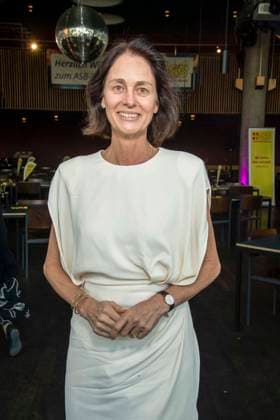 ABB BERBEN- Katarina Barley EU Politikerin zu Gast bei der Verleihung des Annemarie-Renger-Preises an Iris Berben im Restaurant Weltwirtschaft im Haus der Kulturen der Welt in Berlin am 08.07.2026 Berlin Deutschland *** ABB BERBEN Katarina Barley, EU politician, attended the presentation of the Annemarie Renger Prize to Iris Berben at the Weltwirtschaft restaurant in the Haus der Kulturen der Welt in Berlin on July 8, 2026, Berlin, Germany